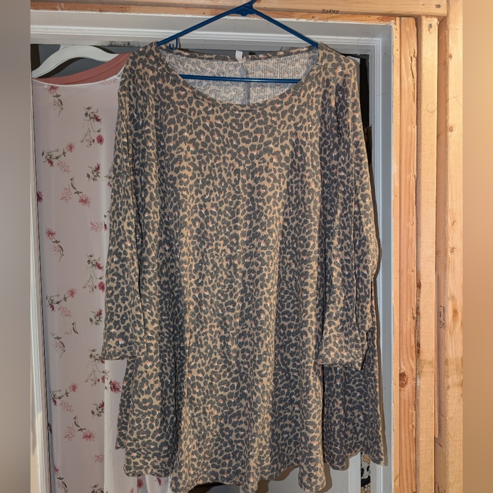Plus Size 4x: Leopard Print 3/4 Sleeve